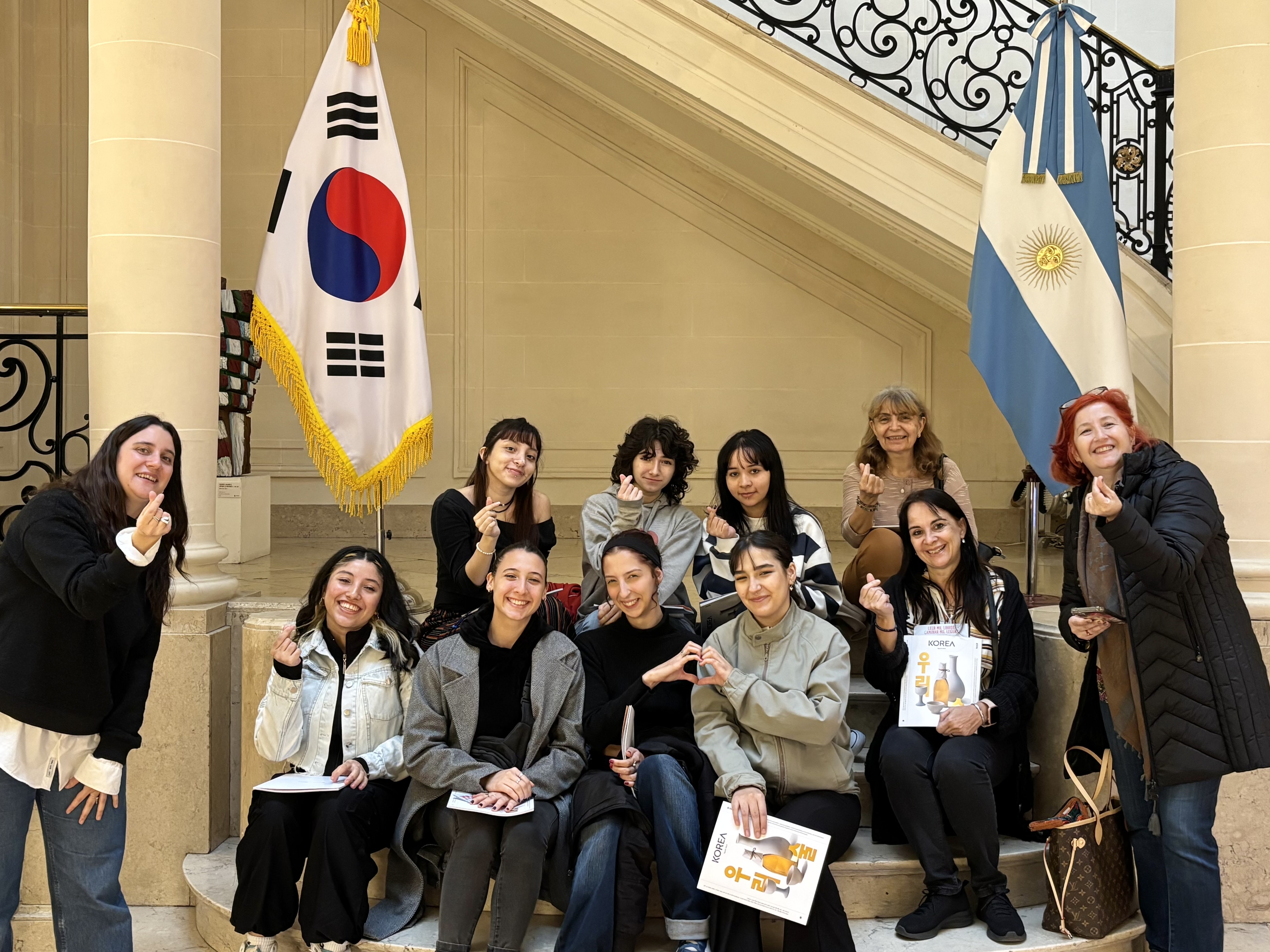 가이드 투어 Visita guiada institucional 13 de mayo de 2025: Escuela de Danzas Aída V. Mastrazzi